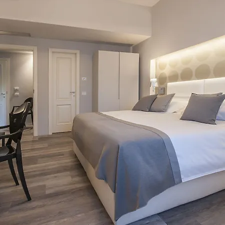 Monte Meraviglia Hotel 3*